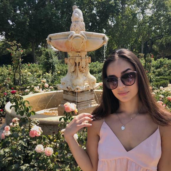 Meet the Posher Other - Meet your Posher, Dena